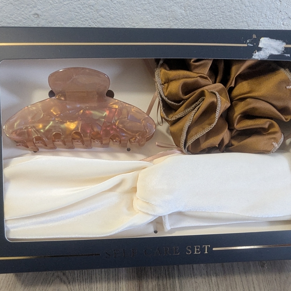 C&C California Hair Accessory Set - Cream and Gold